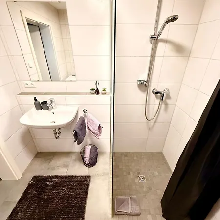 Ruhige & Zentrumsnahe Mit Self Check In & Netflix Apartamento *